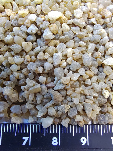 Кварцевый песок для водоподготовки фр. 1,6-3 мм.  купить в Воронеже фото Камень Клуб