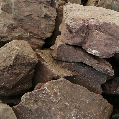 фото Яшма красная  (фр. 70-100 мм)  купить в Воронеже в интернет-портале КАМЕНЬ КЛУБ