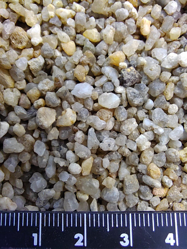 Кварцевый песок для площадок фр. 2-5 мм.  купить в Воронеже фото Камень Клуб
