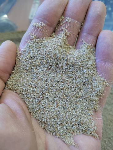 Кварцевый песок для площадок фр. 0,3 - 1 мм.  купить в Воронеже фото Камень Клуб