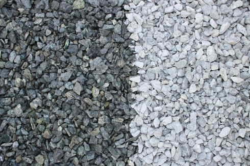 Kamenclub.ru: Щебень крошка зеленый (змеевик) фр. 10-20 мм.  купить в Воронеже змеевик зеленый, салатовый декоративная ландшафтная каменная крошка щебня 7 200 руб/т   фото КАМЕНЬ КЛУБ