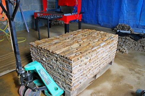 Kamenclub.ru: Песчаник (лапша) art PSG-3-01  купить в Воронеже    2300 руб/кв.м   фото КАМЕНЬ КЛУБ