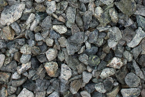 Kamenclub.ru: Щебень крошка зеленый (змеевик) фр. 3-5 мм  купить в Воронеже камень змеевик зеленый, салатовый светло-зеленый мраморная каменная декоративная крошка 9000 руб/т   фото КАМЕНЬ КЛУБ