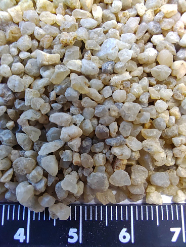 Кварцевый песок для водоподготовки фр. 1,6-3 мм.  купить в Воронеже фото Камень Клуб