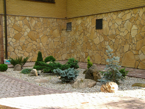 Kamenclub.ru: Песчаник пластушка желтый с разводом под дерево (2 см)  купить в Воронеже плитняк желтый с разводами, желтый, рыжий, серый песчаник пластушка рваная ландшафтная 11 000 руб/м3   фото КАМЕНЬ КЛУБ