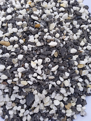 Kamenclub.ru: Мраморная крошка (щебень крошка микс : белый-черный-розовый) фр. 5-10 мм.  купить в Воронеже мрамор белый, черный, розовый, разноцветный микс декоративная мраморная каменная крошка 12000 руб/т   фото КАМЕНЬ КЛУБ