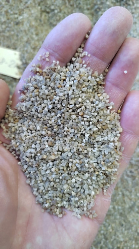 Кварцевый песок для площадок фр. 0,8 - 2 мм.  купить в Воронеже фото Камень Клуб