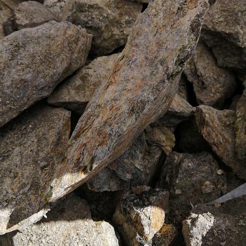 фото Змеевик салатовый  (фр. 70-100 мм)  купить в Воронеже в интернет-портале КАМЕНЬ КЛУБ