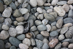 Kamenclub.ru: Галька речная окат (ассорти) фр. 50-100 мм. купить  в Воронеже галька природная округлая серая белая черная серая коричневая синяя галька речная окатанная округлая 6200 руб/т   фото КАМЕНЬ КЛУБ