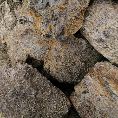 фото Змеевик салатовый  (фр. 70-100 мм)  купить в Воронеже в интернет-портале КАМЕНЬ КЛУБ