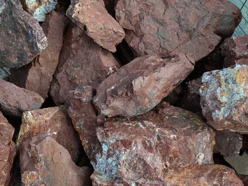 Kamenclub.ru: Щебень крошка красный (ЯШМА) фр. 10-20 мм.  купить в Воронеже яшма красный, бордовый, оранжевый, рыжий декоративный каменный ландшафтный щебень колотый 9000 руб/т   фото КАМЕНЬ КЛУБ