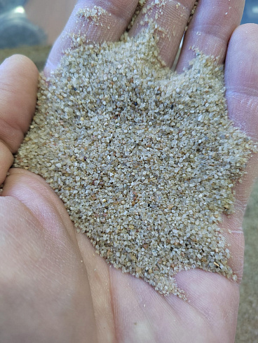 Кварцевый песок для площадок фр. 0,3 - 1 мм.  купить в Воронеже фото Камень Клуб