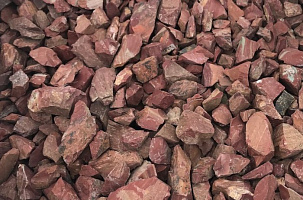 Kamenclub.ru: Щебень крошка красный (ЯШМА) фр. 20-40 мм.  купить в Воронеже яшма красный, бордовый декоративный ландшафтный щебень 9000 руб/т   фото КАМЕНЬ КЛУБ
