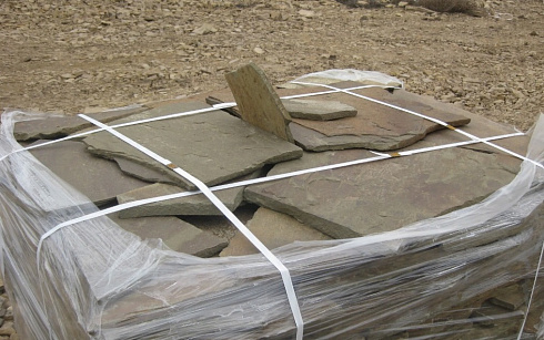 Kamenclub.ru: Песчаник пластушка серо-зеленый (4,0 см- 5,0 см)  купить в Воронеже песчаник серо-зеленый, серый, зеленый песчаник рваный ландшафтный колотый 9000 руб/м3   фото КАМЕНЬ КЛУБ